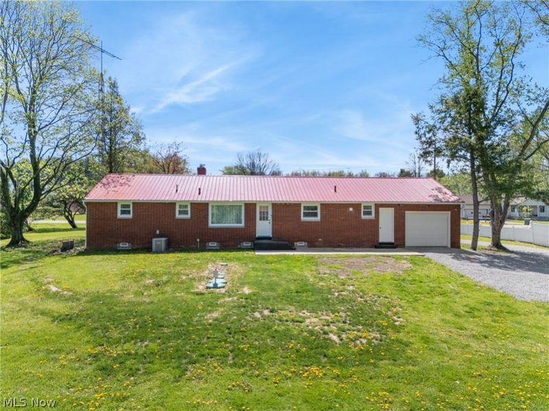 13001 Beeson Street NE, Alliance, OH 44601 Photo 7