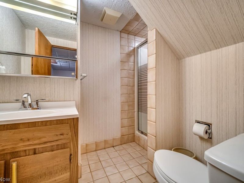 324 W State Street, Barberton, OH 44203 Photo 19