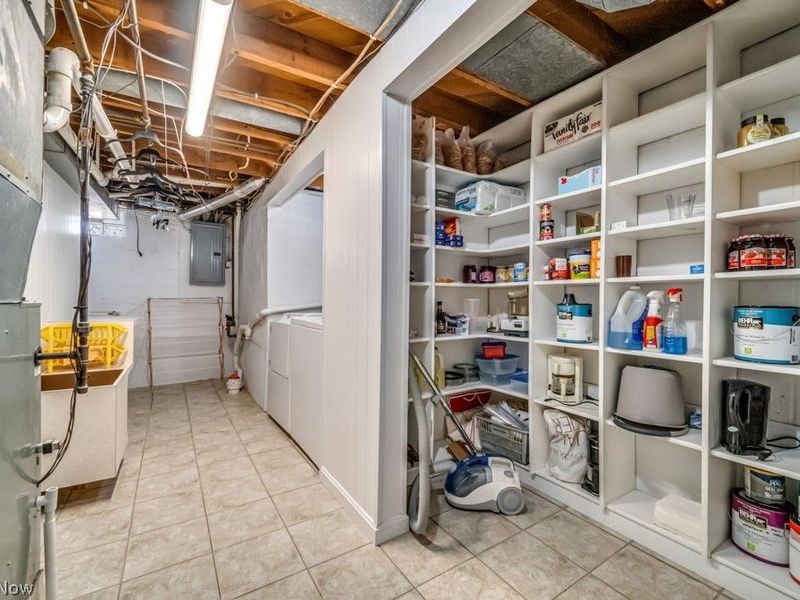 324 W State Street, Barberton, OH 44203 Photo 24