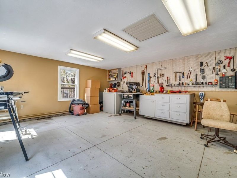 324 W State Street, Barberton, OH 44203 Photo 32