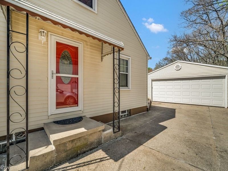 324 W State Street, Barberton, OH 44203 Photo 35