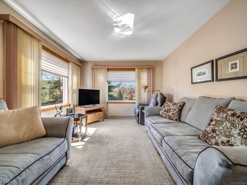 324 W State Street, Barberton, OH 44203 Photo 6