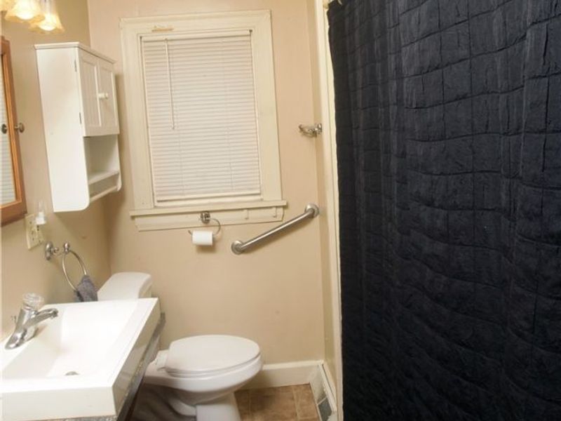 345 Roslyn Avenue NW, Canton, OH 44708 Photo 17