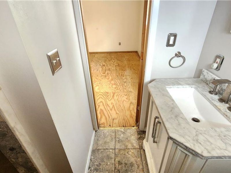 20051 Hillcrest Drive, Euclid, OH 44117 Photo 34