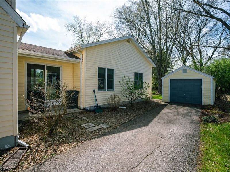 118 Hollywood Street, Oberlin, OH 44074 Photo 3