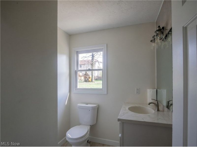 5196 Dickens Drive, Richmond Heights, OH 44143 Photo 11