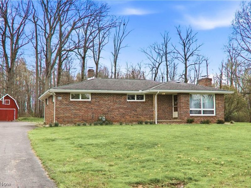 10121 Springfield Road, Poland, OH 44514 Photo 1