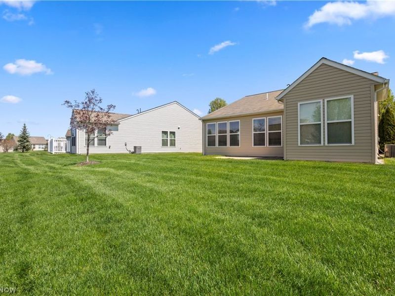 37984 Ashfield Way, North Ridgeville, OH 44039 Photo 24