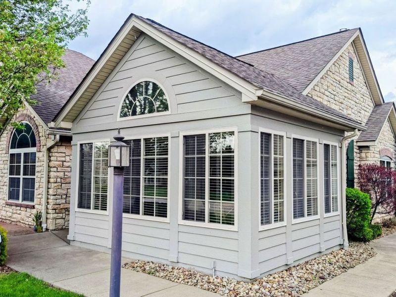 9264 Sharrott Road, Unit 201, Poland, OH 44514 Photo 1