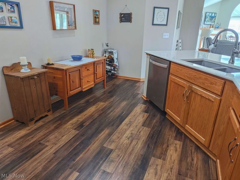 9264 Sharrott Road, Unit 201, Poland, OH 44514 Photo 13