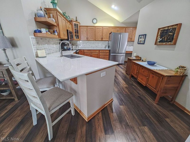 9264 Sharrott Road, Unit 201, Poland, OH 44514 Photo 14