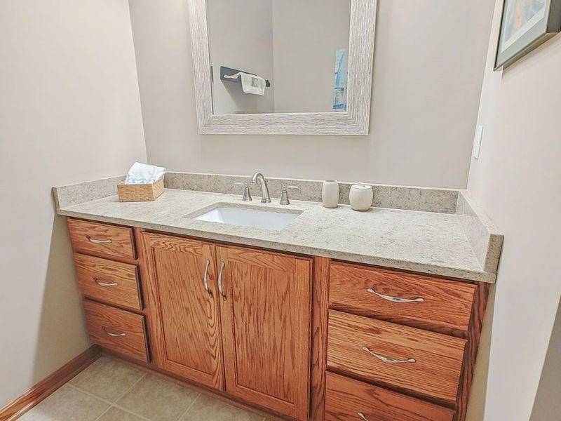 9264 Sharrott Road, Unit 201, Poland, OH 44514 Photo 28