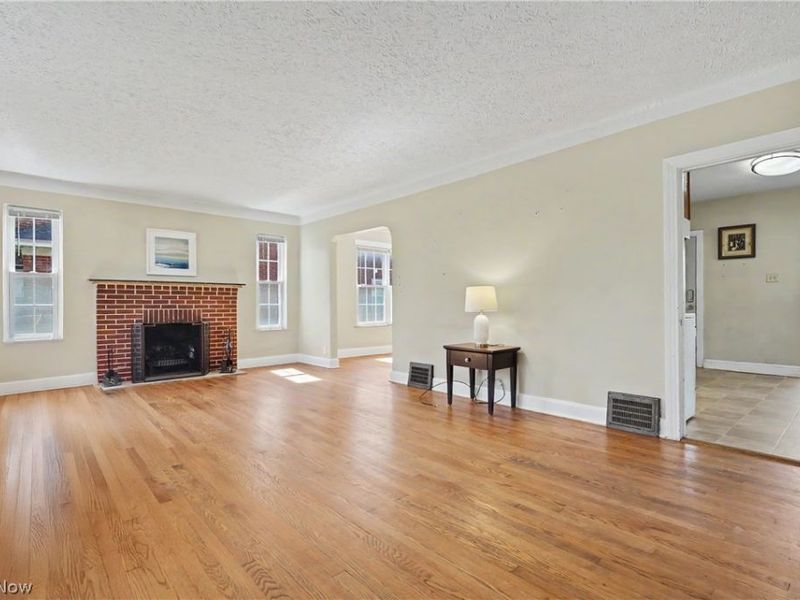 944 Canfield Road , Youngstown, OH 44511 Photo 3