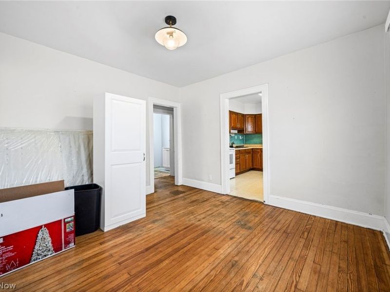 7610 Traymore Avenue , Brooklyn, OH 44144 Photo 10