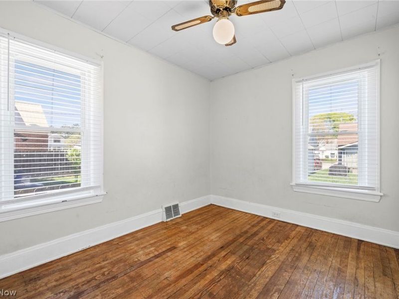 7610 Traymore Avenue , Brooklyn, OH 44144 Photo 14