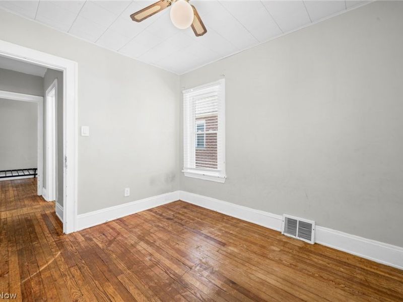 7610 Traymore Avenue , Brooklyn, OH 44144 Photo 16