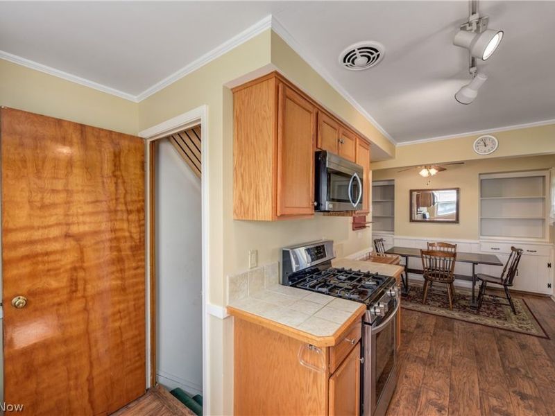 23216 Mildred Avenue , North Olmsted, OH 44070 Photo 15