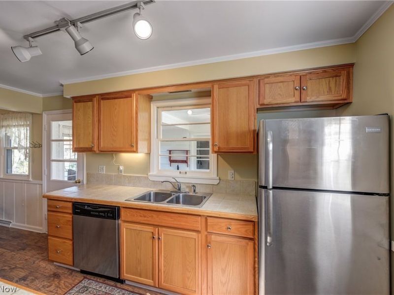 23216 Mildred Avenue , North Olmsted, OH 44070 Photo 16