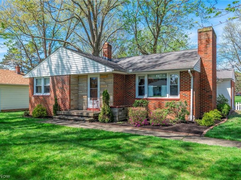 23216 Mildred Avenue , North Olmsted, OH 44070 Photo 2