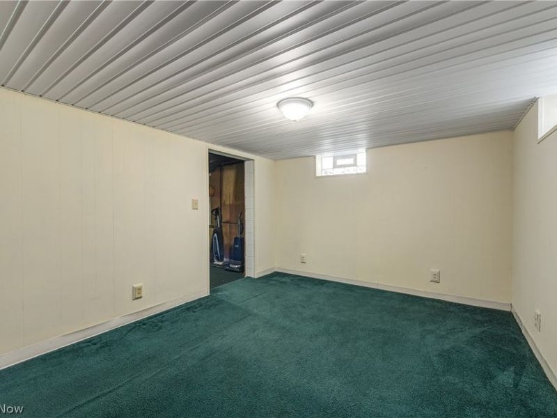 23216 Mildred Avenue , North Olmsted, OH 44070 Photo 34