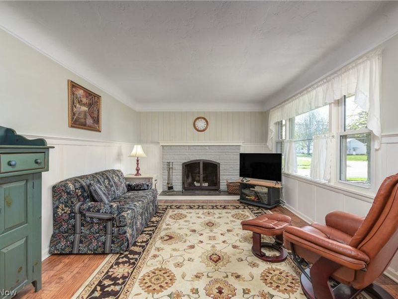 23216 Mildred Avenue , North Olmsted, OH 44070 Photo 4