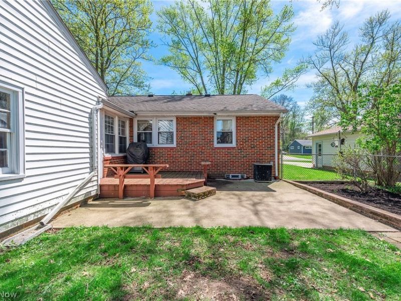 23216 Mildred Avenue , North Olmsted, OH 44070 Photo 40