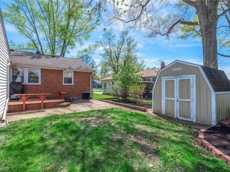 23216 Mildred Avenue , North Olmsted, OH 44070 Photo 45