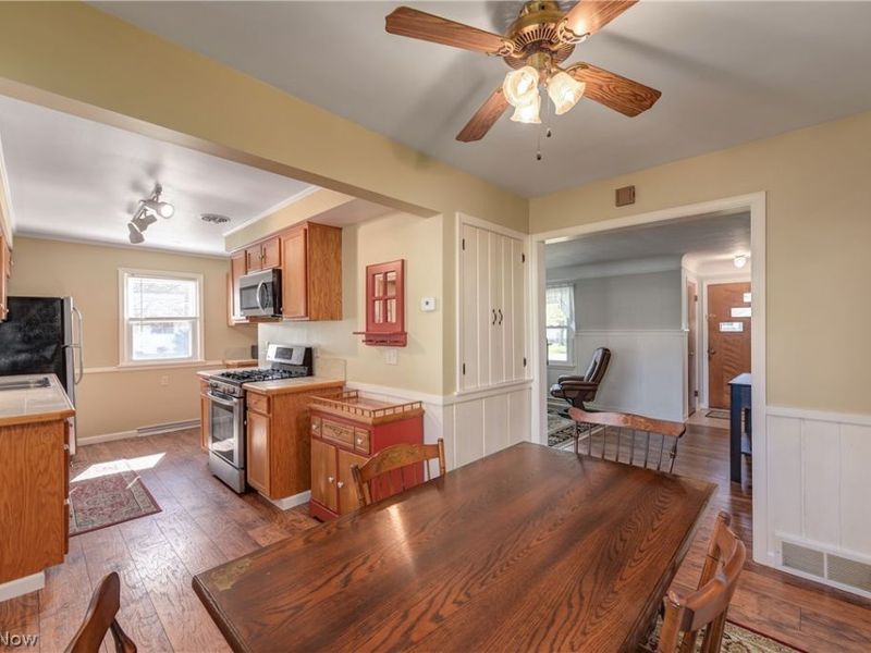 23216 Mildred Avenue , North Olmsted, OH 44070 Photo 9