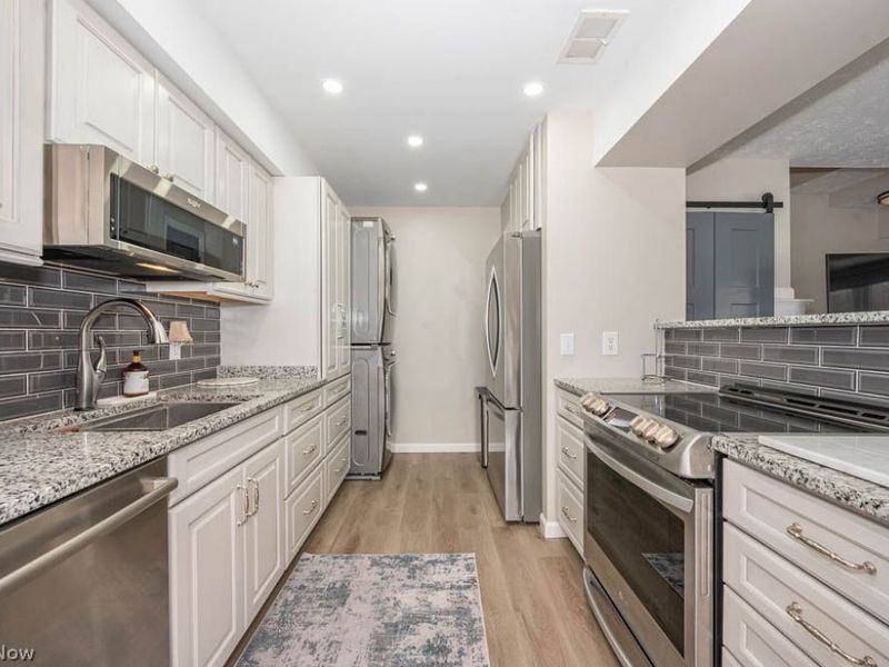 3149 Ivy Hill Circle, Unit C, Cortland, OH 44410 Photo 11