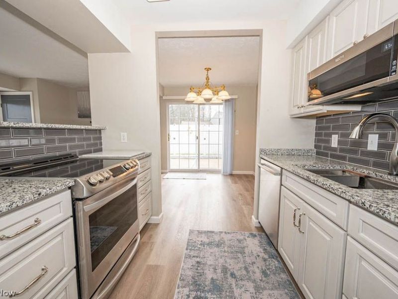 3149 Ivy Hill Circle, Unit C, Cortland, OH 44410 Photo 17