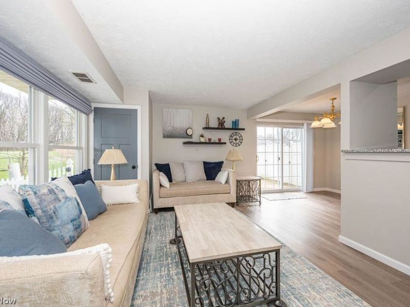 3149 Ivy Hill Circle, Unit C, Cortland, OH 44410 Photo 3