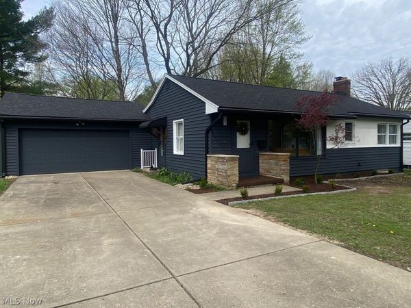 64 Winona Avenue , Canfield, OH 44406