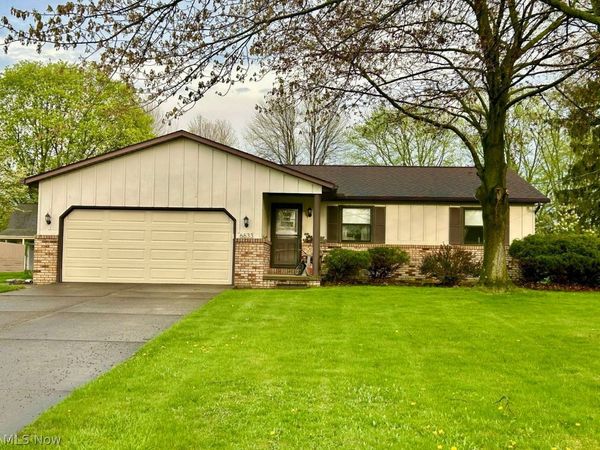 6633 Allandale Drive , Amherst, OH 44001