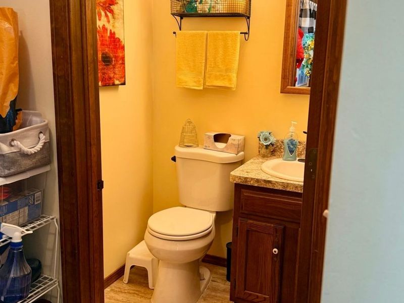 6633 Allandale Drive , Amherst, OH 44001 Photo 9