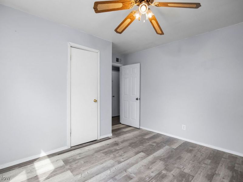 147 Lexington Avenue , Elyria, OH 44035 Photo 15