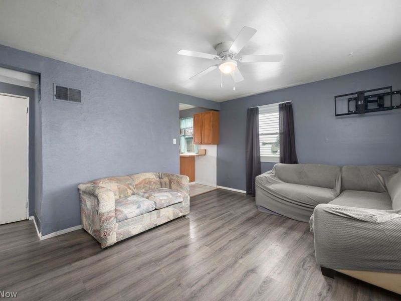 147 Lexington Avenue , Elyria, OH 44035 Photo 2