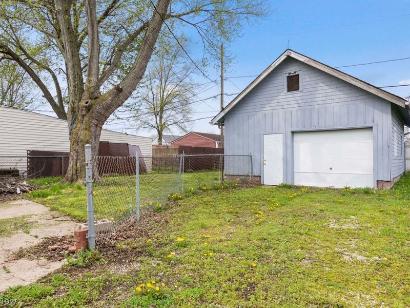 147 Lexington Avenue , Elyria, OH 44035 Photo 22