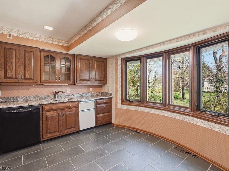 171 Hiram College Drive, Sagamore Hills, OH 44067 Photo 11