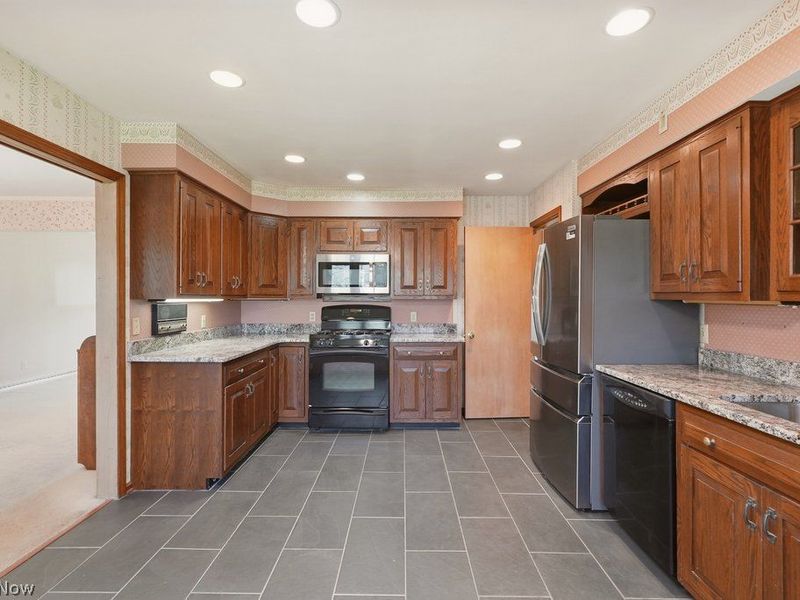 171 Hiram College Drive, Sagamore Hills, OH 44067 Photo 13