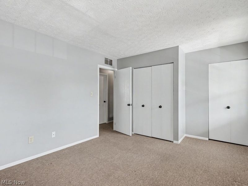 1481 Munroe Falls Avenue , Cuyahoga Falls, OH 44221 Photo 12