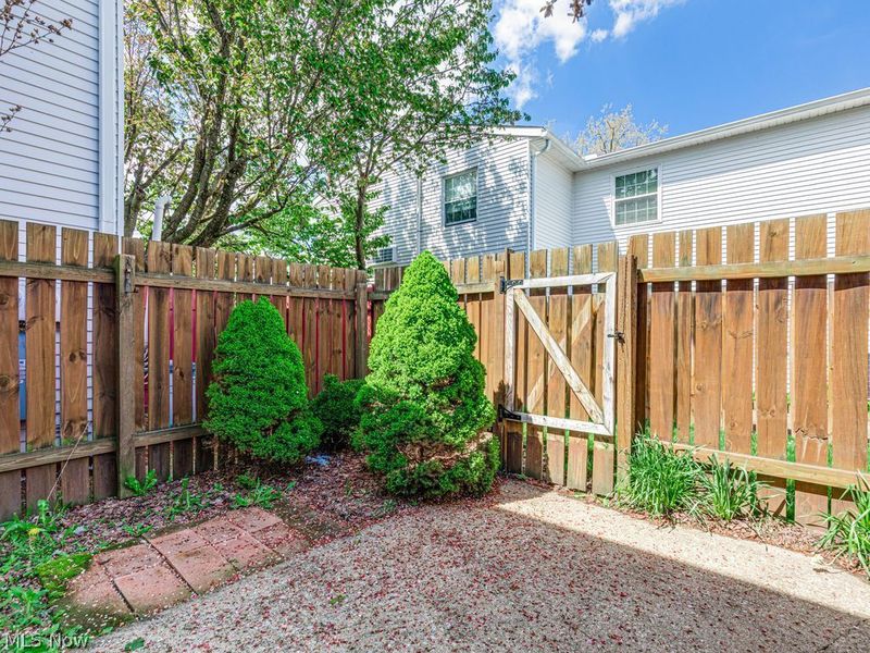 1481 Munroe Falls Avenue , Cuyahoga Falls, OH 44221 Photo 19