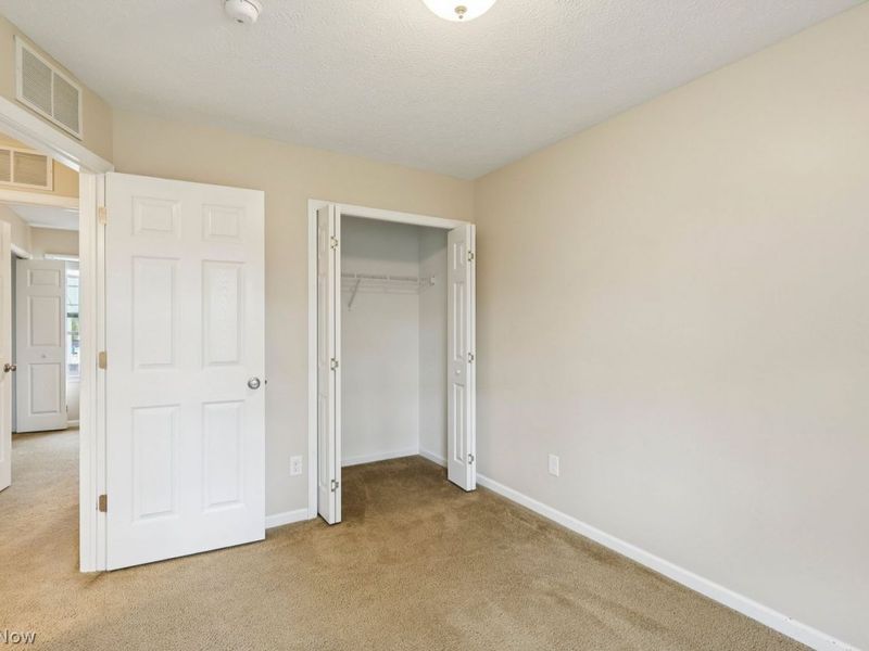 4636 Fields Way , Lorain, OH 44053 Photo 26