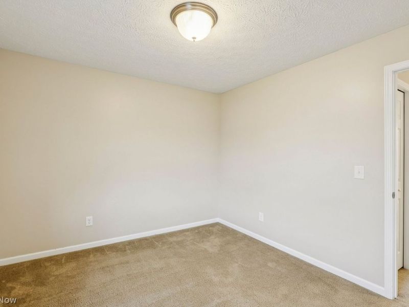 4636 Fields Way , Lorain, OH 44053 Photo 28