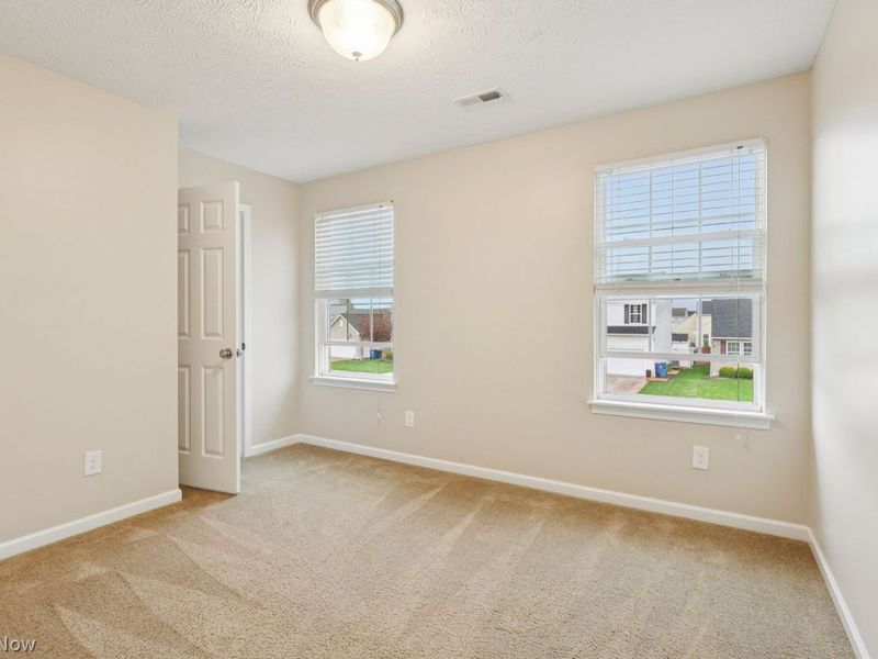 4636 Fields Way , Lorain, OH 44053 Photo 36