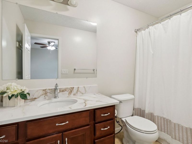 4636 Fields Way , Lorain, OH 44053 Photo 38