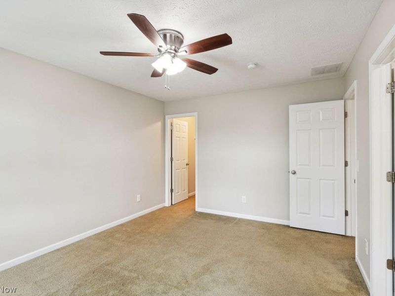 4636 Fields Way , Lorain, OH 44053 Photo 40