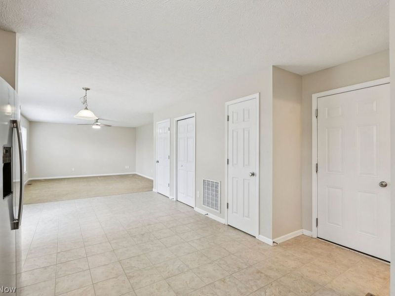 4636 Fields Way , Lorain, OH 44053 Photo 6