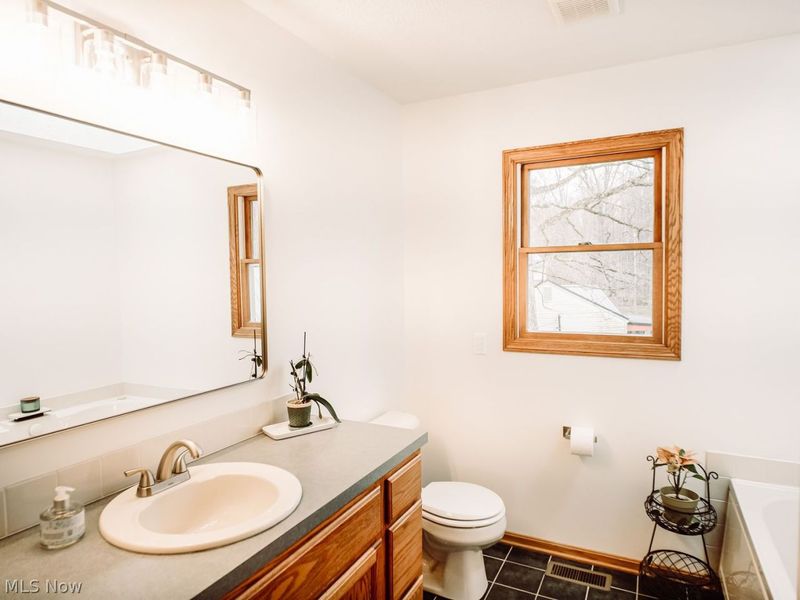 2820 Dock Side Drive, Lake Milton, OH 44429 Photo 20