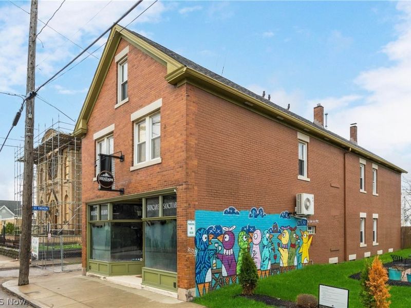 751 Starkweather, Cleveland, OH 44113 Photo 2