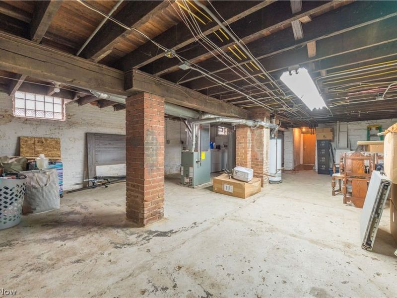 751 Starkweather, Cleveland, OH 44113 Photo 24